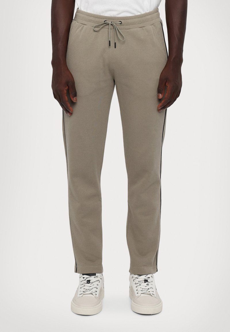 Ron Dorff PANTS - Treniņtērpa apakšdaļas - dusty beige