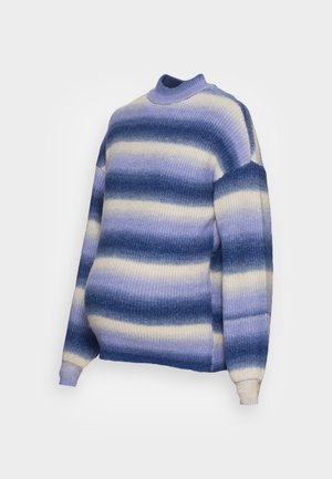 Pull en tricot dans des nuances de bleu et de crème avec un col montant, présentant des rayures horizontales et une texture côtelée sur les manches et l'ourlet.