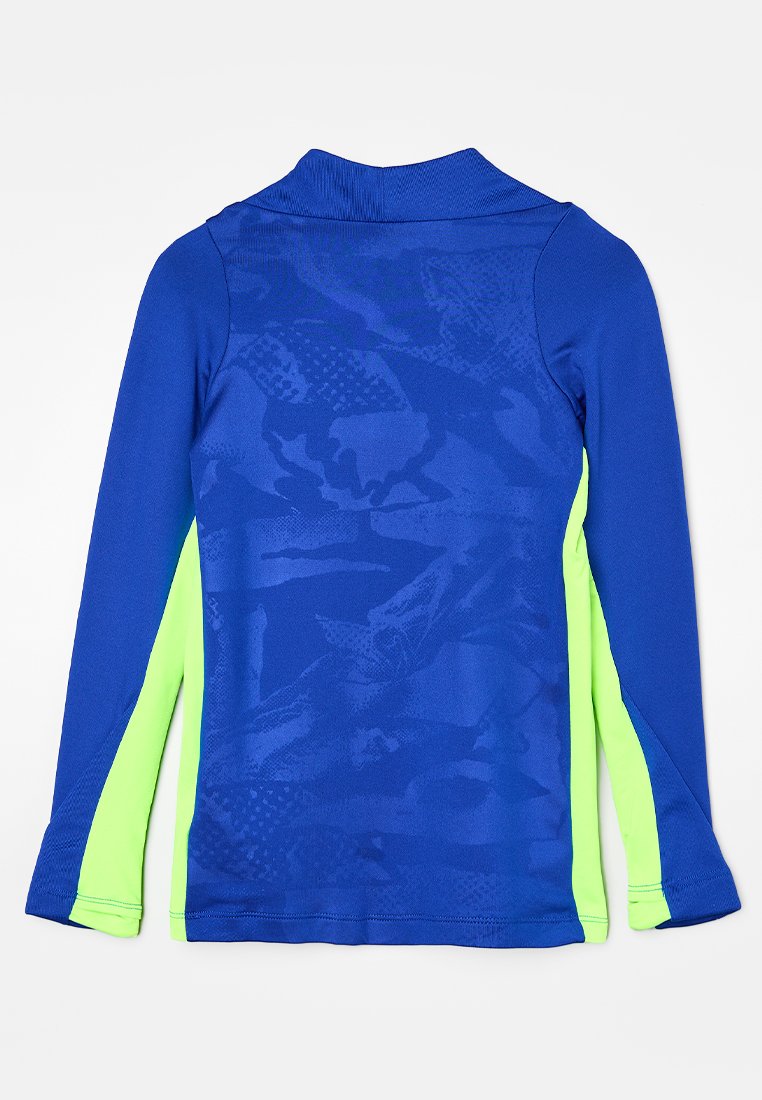 T-shirt de sport à manches longues en bleu avec des panneaux latéraux vert fluo et des motifs abstraits subtils au dos.