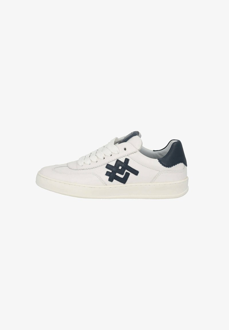 Vita lädersneakers med marinblå detaljer, som har en texturerad logotyp, rund tå, platta snörning och en kontrasterande hälflik.