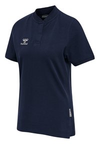 M�ørkeblå polo shirt lavet af bomuld med krave uden knapper, korte ærmer og et lille broderet logo på brystet.