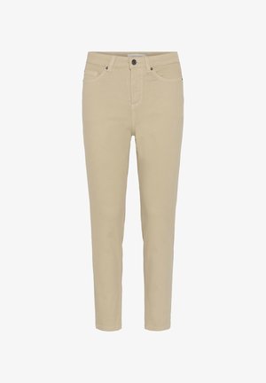 Bézs színű, egyenes szárú nadrág elöl gombbal és cipzárral, övbújtatókkal, valamint elöl és hátul zsebekkel, elölről bemutatva.