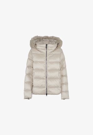 Jasno beżowa kurtka puchowa z poziomym przeszyciem, zamkiem z przodu i odczepianym kapturem wykończonym futrem. Gładki, błyszczący materiał zewnętrzny.