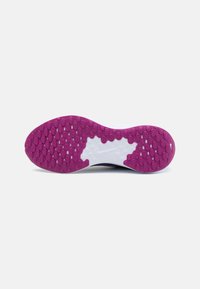 Nike Performance REVOLUTION 7 - Scarpe da corsa su strada - dark smoke grey/dusty cactus/hyper violet/white