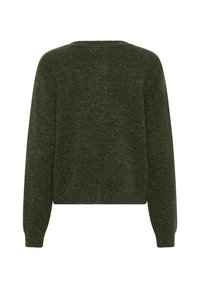 Khaki zaļš džemperis, adīta auduma, apaļa kakla izgriezuma, garām piedurknēm un ribotām malām. Mīksta tekstūra ar nedaudz brīvu piegriezumu.