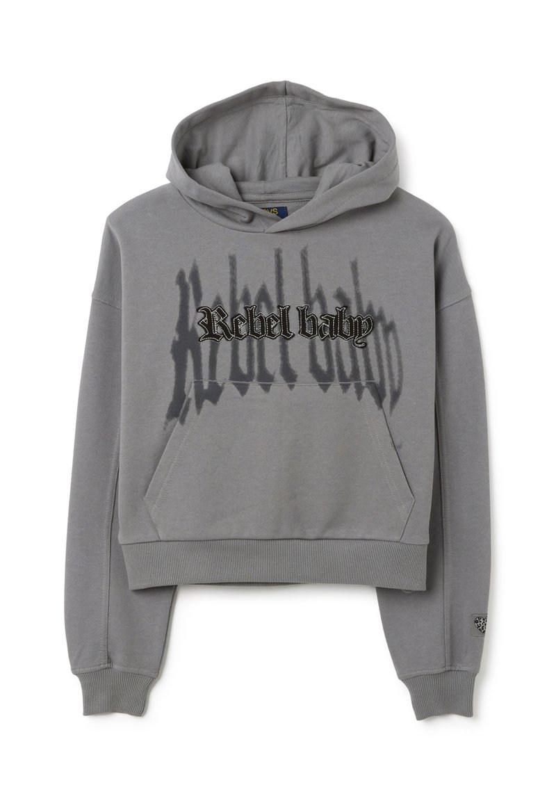Grijze cropped hoodie met een trekkoord capuchon, voorzien van een voorzak en "Rebel baby" gedrukt in zwarte gotische letters. Zachte textuur.