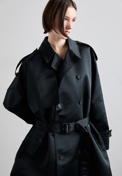 032c SUPERSIZE - Trenchcoat - black