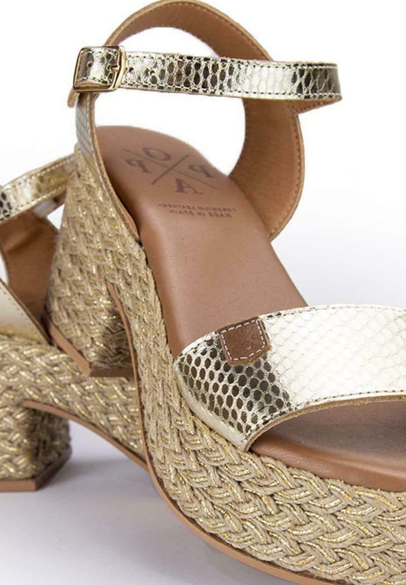 POPA Alpargatas dorado