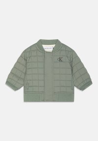 Unselected, meteor green