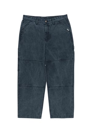 Pantalones cargo de pierna ancha en gris oscuro, con una textura desgastada, múltiples bolsillos y un frente plano. Presentan un cierre con botón y cremallera.