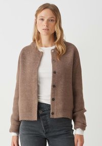 OPUS DOMBA - Cardigan - cocoa