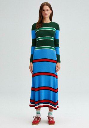 MULTICOLORED  STRIPED - Gebreide jurk - striped