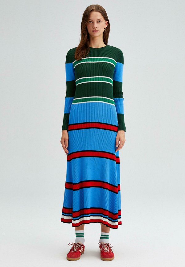 MULTICOLORED  STRIPED - Strickkleid - striped