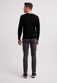 CASH-MERE Maglione - schwarz