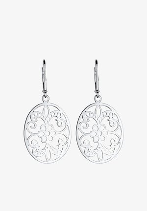 Cercei ovali argintii cu un design filigranat complex, care prezintă modele florale și o finisare lustruită. Închidere cu clip pentru purtare sigură.