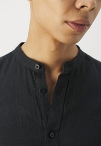 Only & Sons ONSCAIDEN MAO - Shirt - schwarz