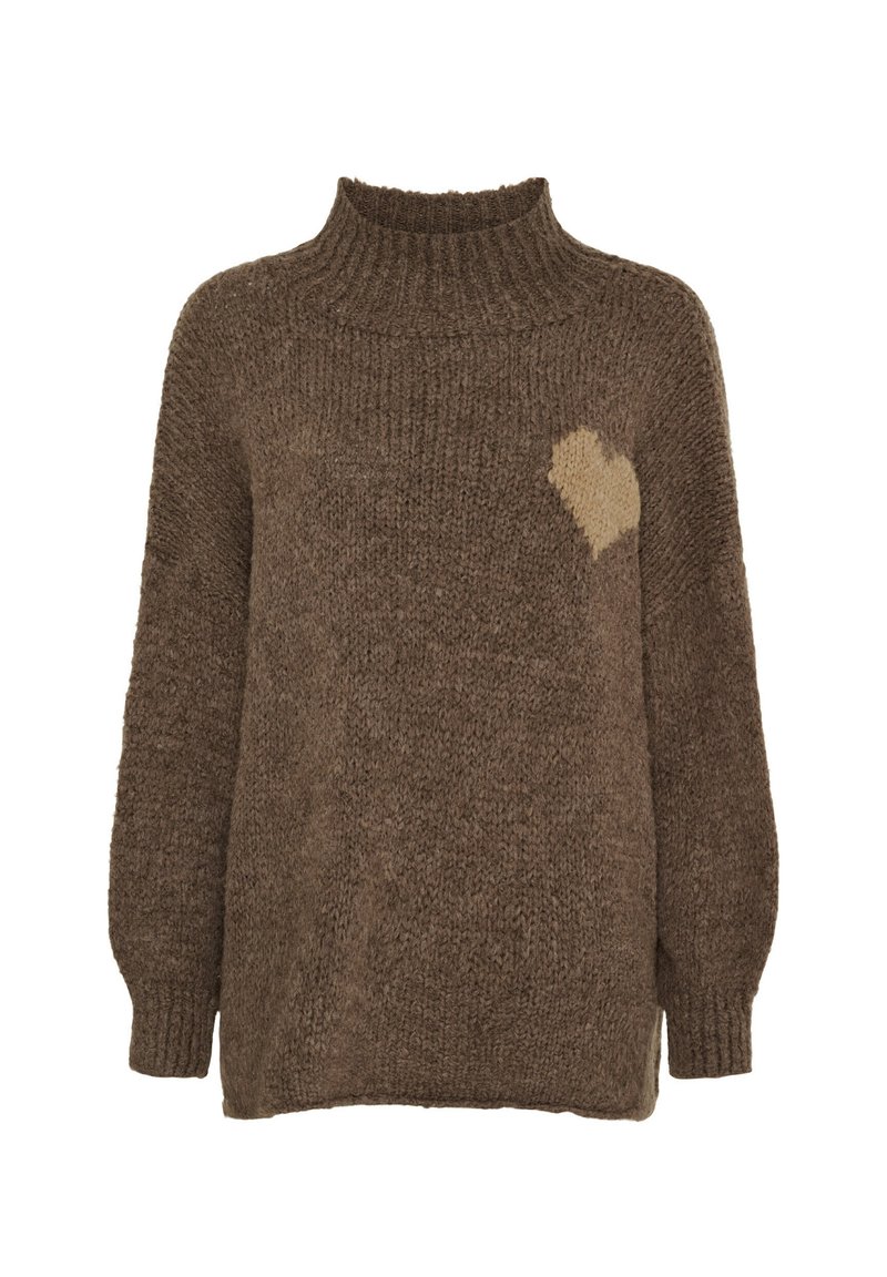 Brun strikket sweater med høj hals, lange ærmer og et lille beige hjerte mønster på forsiden. Tekstureret, løstsiddende design.