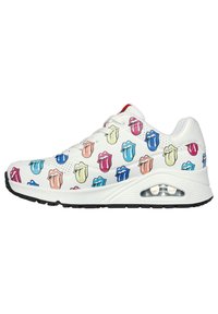 Sneaker con tomaia in pelle bianca caratterizzati da loghi della lingua dei Rolling Stones colorati in rosa, blu, verde e rosso, suola nera e ammortizzazione ad aria.