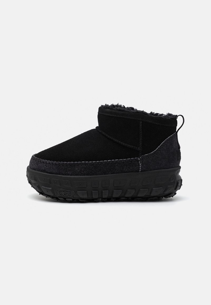 UGG Snowboots/Winterstiefel schwarz