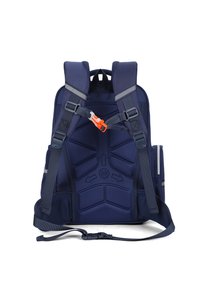 Zaino navy con schienale imbottito, spallacci regolabili e chiusura con fibbia arancione. Dotato di tasche laterali in rete e dettagli riflettenti per una maggiore visibilità.