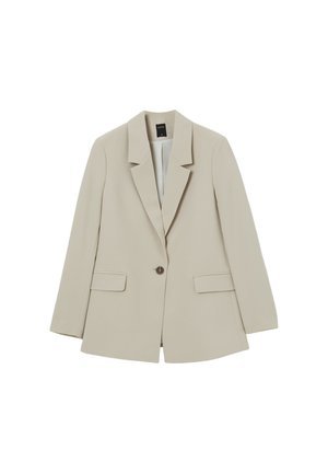 Blazer beige ajusté avec un col cranté, fermeture à un bouton sur le devant, deux poches avant et une texture de tissu lisse.