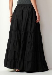Next TIERED - Maksiseelik - black