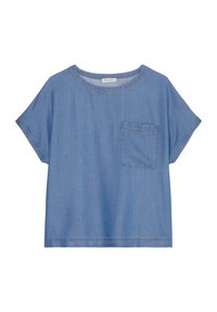 Top in denim bluastro a maniche corte con scollatura rotonda e taschino sul petto, caratterizzato da cuciture a contrasto e una vestibilità rilassata.