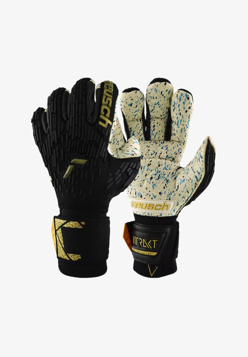 Schwarze und cremefarbene Torwarthandschuhe mit strukturiertem Grip, ausgestattet mit einem Spritzmuster, auffälliger Markenkennzeichnung und verstellbarem Handgelenkband.