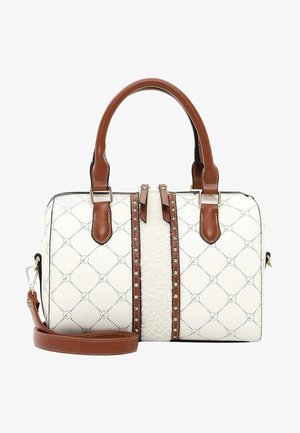 Bolso blanco con asas y correa de cuero marrón, con un patrón acolchado, una franja central de piel de oveja y detalles en tonos dorados.