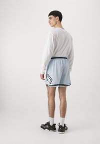 Jordan WOVEN DIAMOND SHORT - Calções desportivos - celestine blue/black