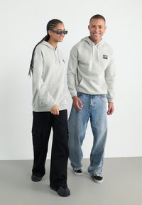 Thumbnail Image 4