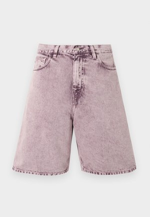 Ψηλόμεσο, ξεθωριασμένο μωβ τζιν σορτς με κλείσιμο με κουμπιά μπροστά, θηλιές για ζώνη και μπροστινές τσέπες.