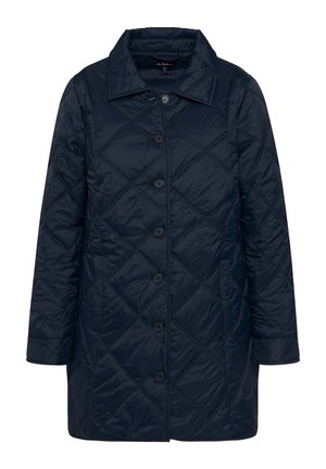 Giubbotto in tessuto trapuntato blu navy con chiusura a bottoni, colletto ampio e maniche lunghe in un tessuto testurizzato e isolante. Dettagli con motivo a diamante.
