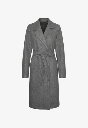 Pilkas, ilgas vilnonis paltas su diržu liemens srityje, notch tipo apykaklėmis ir šoninėmis kišenėmis. Tekstūra atrodo minkšta ir lengvai šukuota. Klasikinis dizainas.