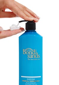 Bondi Sands BONDI SANDS EVERYDAY GRADUAL TANNING MILK - Selbstbräuner - white
