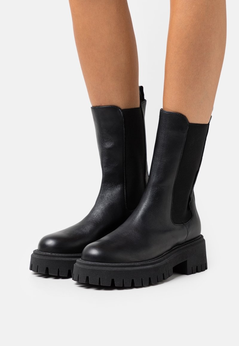 Peter Kaiser Stivali con plateau - black