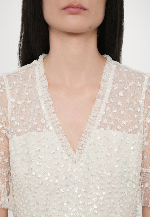 DAPPLED SEQUIN CAPE ANKLE GOWN - Occasion wear - cream4