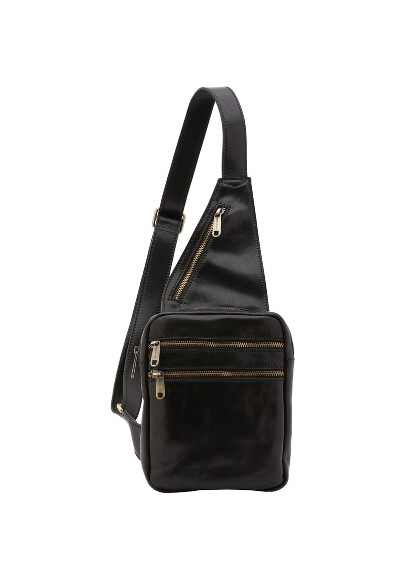 Borsa a tracolla in pelle nera con una forma triangolare unica. Presenta tre scomparti con zip e una tracolla regolabile con accenti dorati.