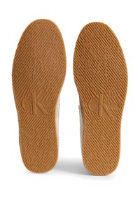 Calvin Klein Jeans ESPADRILLE ESS MONOGRAM - Espadrillas - ancient white