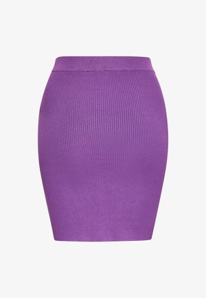 Lila Rippenstrick-Bleistiftrock mit hoher Taille und dehnbarem Stoff. Glatte Textur mit körpernaher Passform.