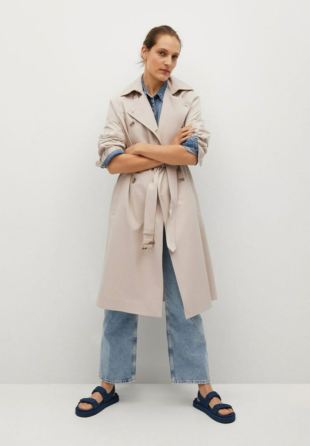 mango white trench coat