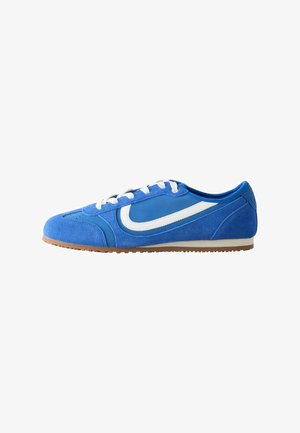 Self., REGULAR FIT - SLIM TRAINERS . - Sportcipő - blue