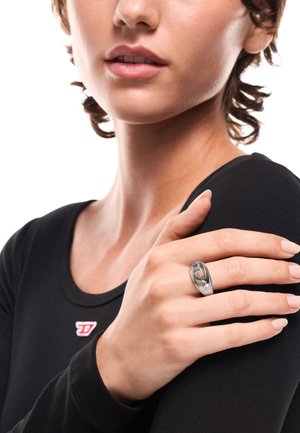Diesel, DIESEL MEN JEWELRY OVAL D - Ring - silver-coloured