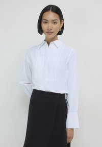 Calliope CON PLASTRON  - Camicia - bianco