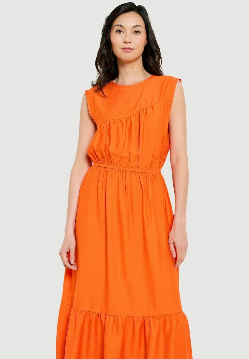 LolaLiza SLEEVELESS FLUID MIDI DRESS SLEEVELESS FLUID MIDI DRESS - Maxi  dress - orange bright/orange - Zalando.ie