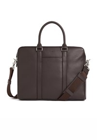 Maletín de cuero marrón con dos asas superiores, correa de hombro ajustable, un bolsillo frontal y detalles de costura horizontal. Textura suave.