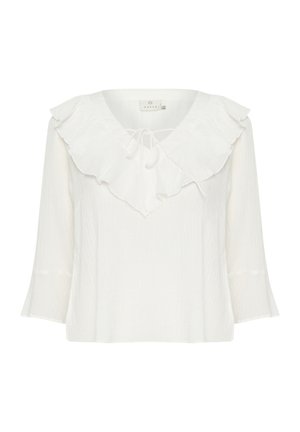 Blusa blanca con cuello rizado y cierre tipo lazo. Presenta mangas acampanadas de tres cuartos y un diseño de tela texturizada.