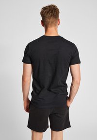 Hummel T-shirt basic