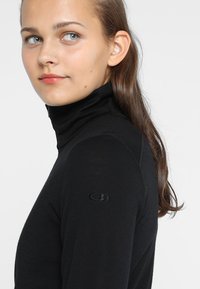 icebreaker MERINO 200 MID WEIGHT OASIS HALF ZIP - Undershirt - BLACK