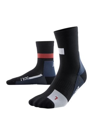 CEP THE RUN LIMITED 2024.1 COMPRESSION SOCKS MID CUT WOMEN - MADE IN GERMANY - Socks - black